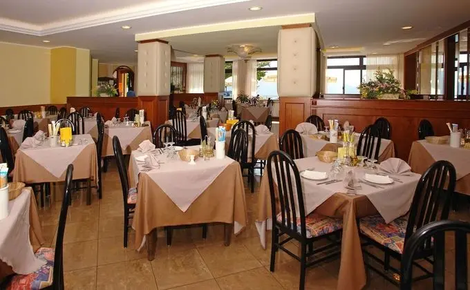 Hotel Residence La Rotonda - Yerinde Yemek