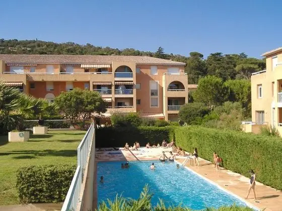 Résidence Lagrange Vacances Villa Barbara - Havuz
