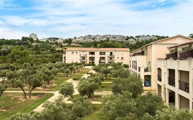 Résidence Lagrange Vacances Le Domaine de Bourgeac - Dış Mekan