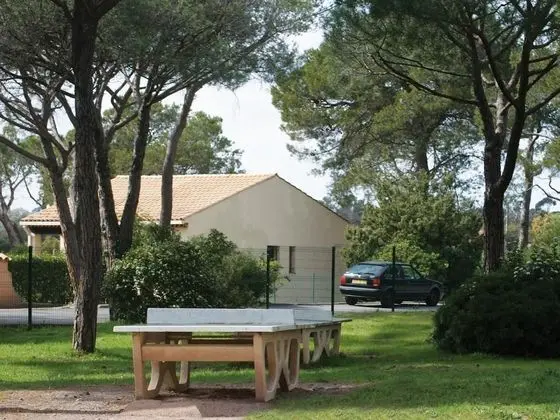 Résidence Lagrange Vacances Le Domaine des Grands Pins - Dış Mekan