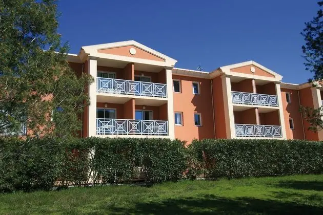 Résidence Lagrange Vacances Le Domaine des Grands Pins - Dış Mekan