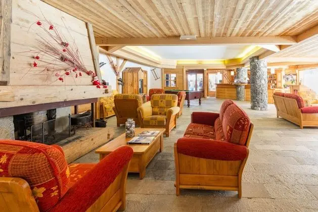 Résidence Lagrange Vacances le Hameau du Rocher Blanc - Lobi