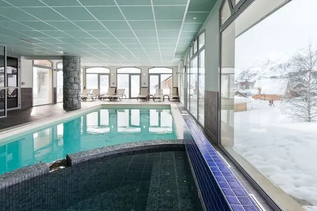 Résidence Lagrange Vacances Les Balcons des Aiguilles - Havuz