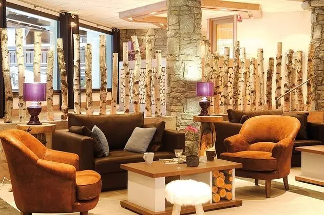 Résidence Lagrange Vacances Les Fermes Emiguy - Lobi
