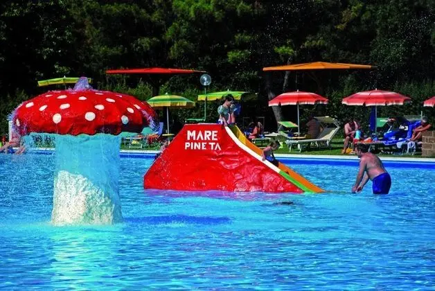 Residence Mare e Pineta - Havuz