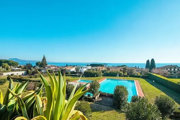 Residence Moniga Porto 1 08 Apartment by Wonderful Italy