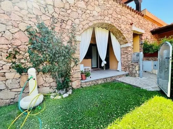 Residence Oasi La Cinta Centro - Dış Mekan