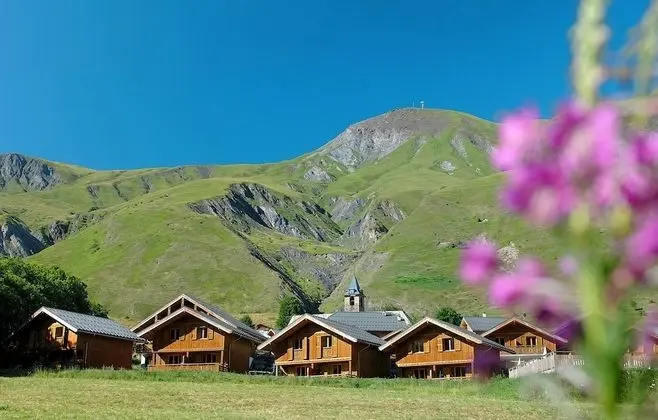 Résidence Odalys Les Chalets de l'Arvan II - Dış Mekan