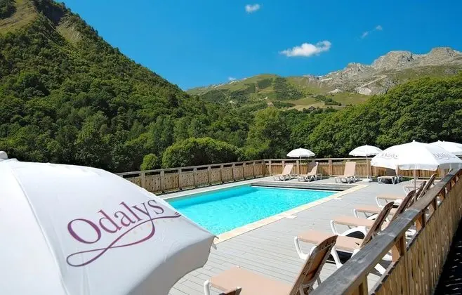 Résidence Odalys Les Chalets de l'Arvan II - Havuz