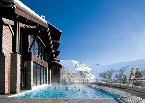 Residence P&V Premium Les Terrasses d'Eos - Havuz