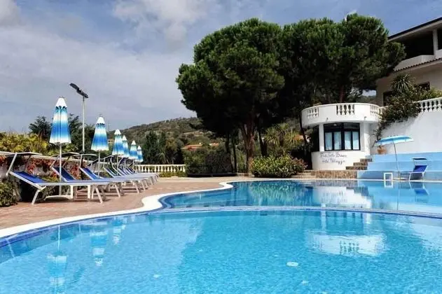 Residence Pineta Petto Bianco