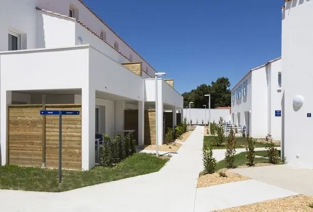 Résidence Prestige Odalys Le Domaine des Pins - Dış Mekan
