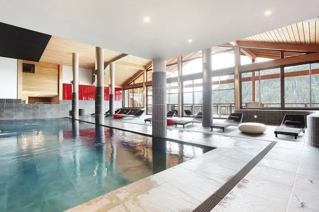 Résidence Prestige Odalys Les Fermes de Chatel - Havuz