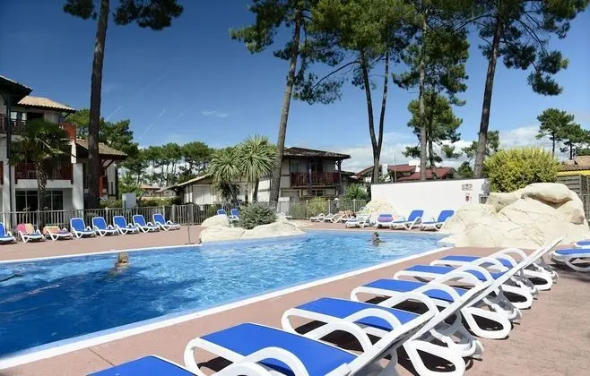 Résidence Prestige Odalys Les Greens du Bassin - Havuz