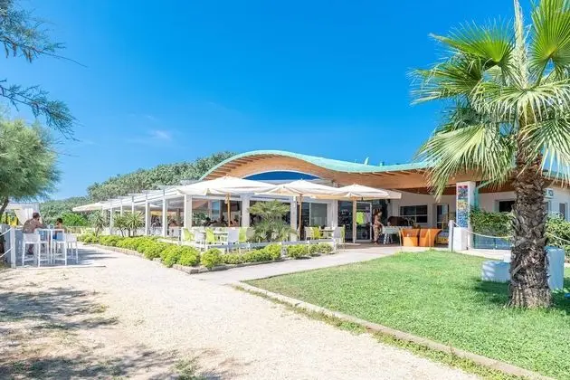 Residence Robinia Pinetine - Plaj