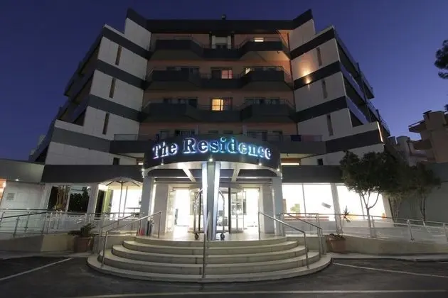 The Residence Hotel - Dış Mekan