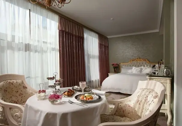 Hotel Residence - Öne Çıkan Resim