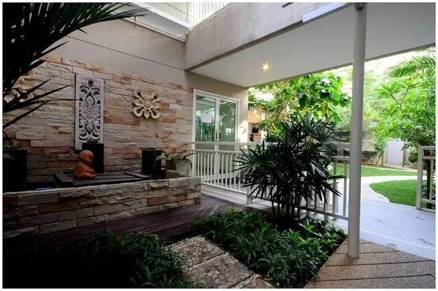 At Residence Suvarnabhumi Hotel - Dış Mekan