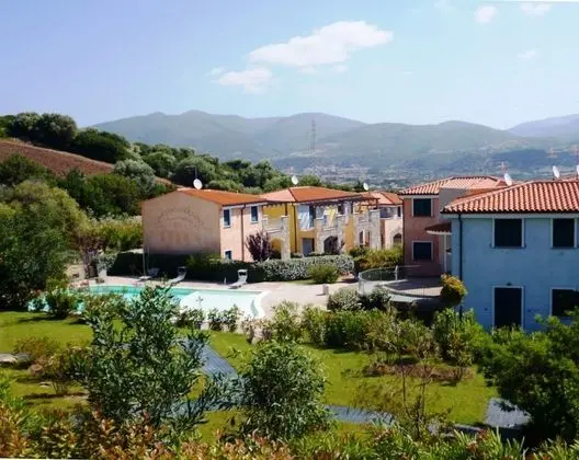 Residence with Swimming Pool in Green Countryside near Thermal Baths - Öne Çıkan Resim