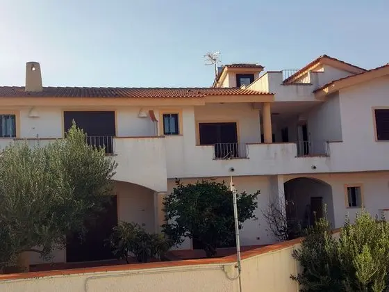 Residence With Swimming Pool Near the Sea - Öne Çıkan Resim