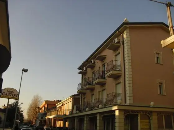 Residence Uno Studio & Suites