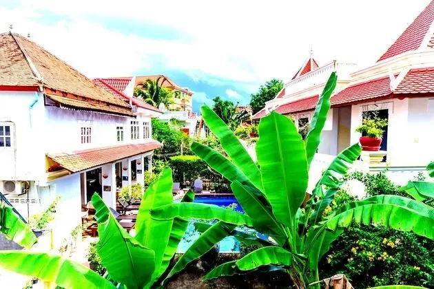 Residence Wat Damnak