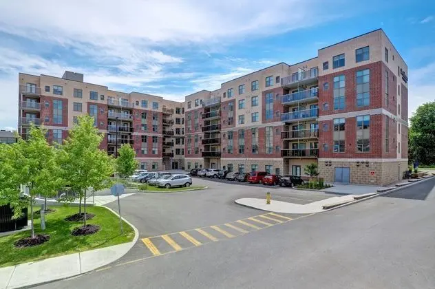 Residences at Kanata Lakes