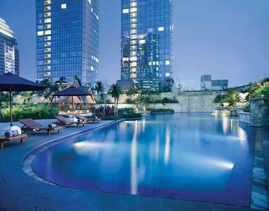 The Residences at The Ritz-Carlton Jakarta, Pacific Place - Havuz