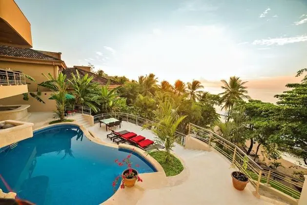 Residencia Pacifico - Havuz