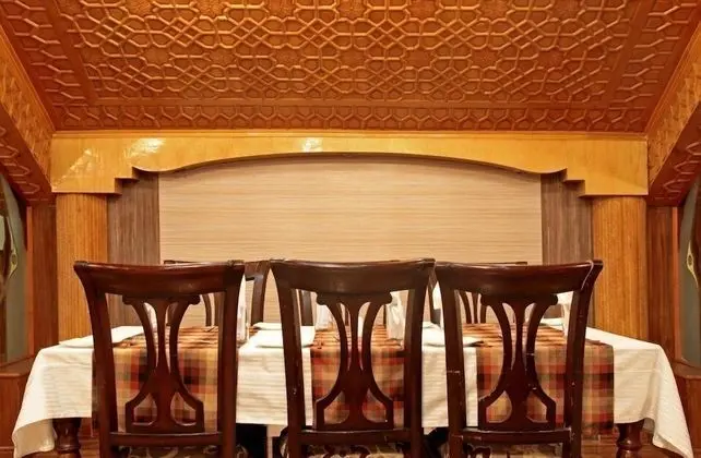 The Residency Hotel - Yerinde Yemek