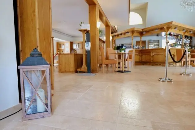 Hotel Residenz Waldoase - Lobi