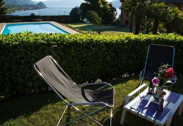 Residenza due Laghi Pool Lake View - Yerinde Yemek