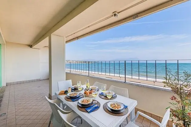 Residenza Miralago With Pool - Two-bedroom With Terrace