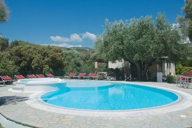 Residenza Turistica  Torre delle Viole