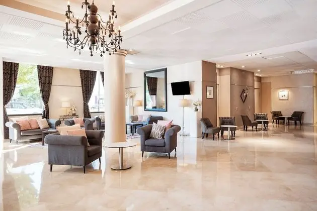 Residhome Aparthotel Paris Evry - Lobi