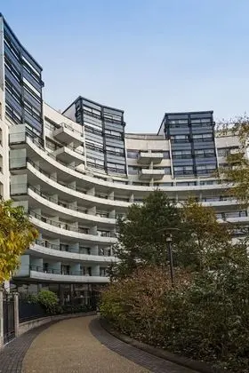 Residhome Courbevoie La Défense - Dış Mekan