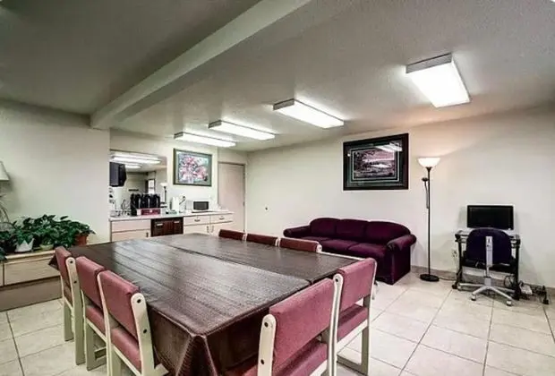 Rest Inn Suites Motel