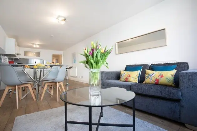 Rest & Recharge Regents Court 3bed 2bath