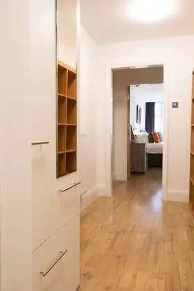 Rest & Recharge Regents CT 1Bed Sleeps 4 - İç Mekan