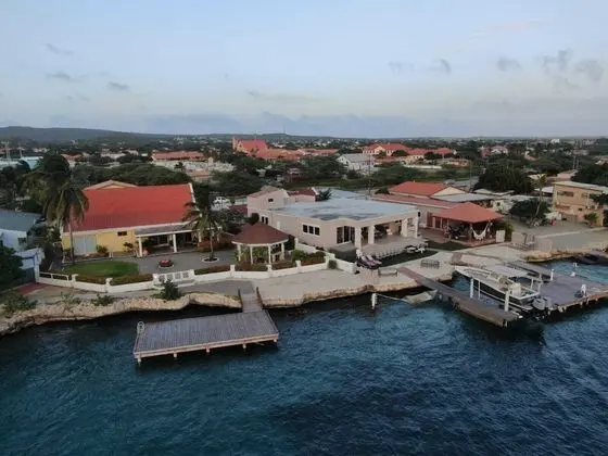Rest, Work and fun in the Caribbean - 1