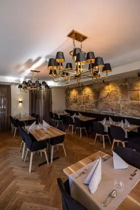 Hotel & Restaurant Bären - Yerinde Yemek