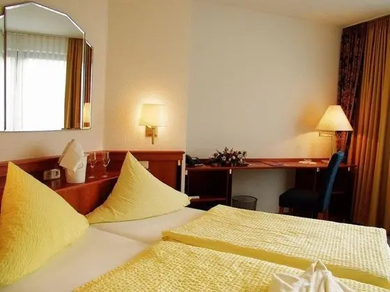 Hotel Restaurant Esser - Oda