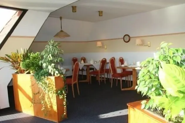 Hotel Restaurant Ikaros - İç Mekan