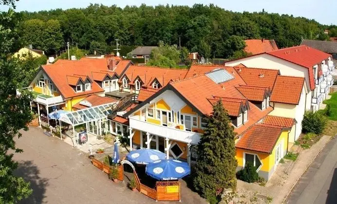 Hotel & Restaurant Kuhfelder Hof - Dış Mekan