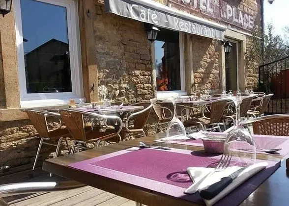 Hotel Restaurant la Place - 1