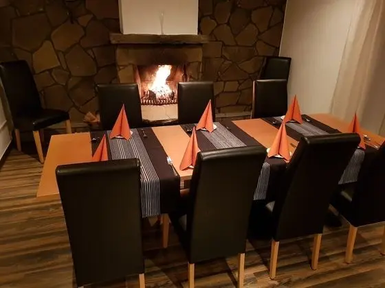Hotel Restaurant Landgasthof Zum Häuschen - İç Mekan