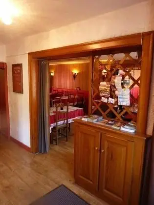 Hotel Restaurant L'Angelus - İç Mekan