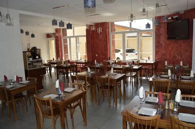 Hotel Restaurant Le Bellevue - Yerinde Yemek