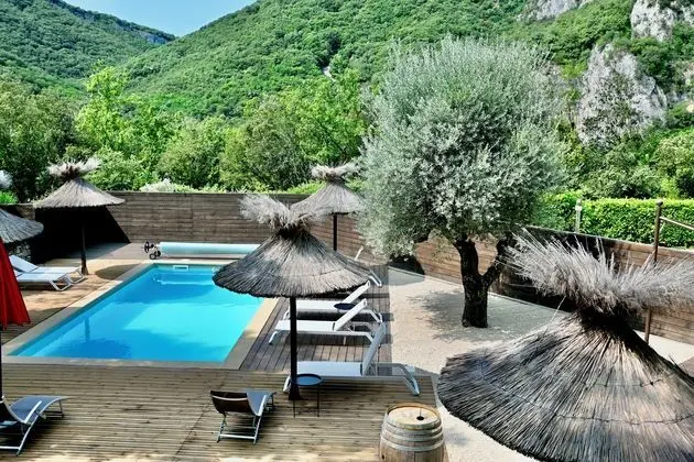 Hotel Restaurant le Belvedere - Havuz
