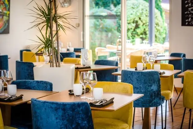 Hotel Restaurant Le Clos Fleuri - Lobi